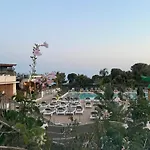 펜션 St Raphael- Mobile 3ch Clim -magnifique Vue Mer-ile D'or - Plages Et Piscine