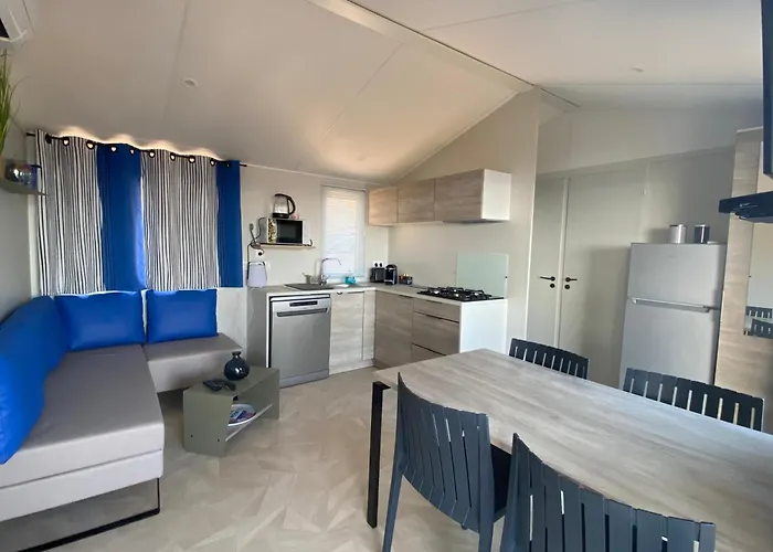 St Raphael- Mobile 3ch Clim -magnifique Vue Mer-ile D'or - Plages Et Piscine Holiday home Saint-Raphael (Var)