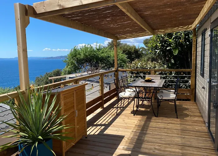 St Raphael- Mobile 3ch Clim -magnifique Vue Mer-ile D'or - Plages Et Piscine Holiday home Saint-Raphael (Var)