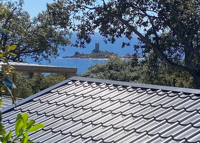 Holiday home St Raphael- Mobile 3ch Clim -magnifique Vue Mer-ile D'or - Plages Et Piscine